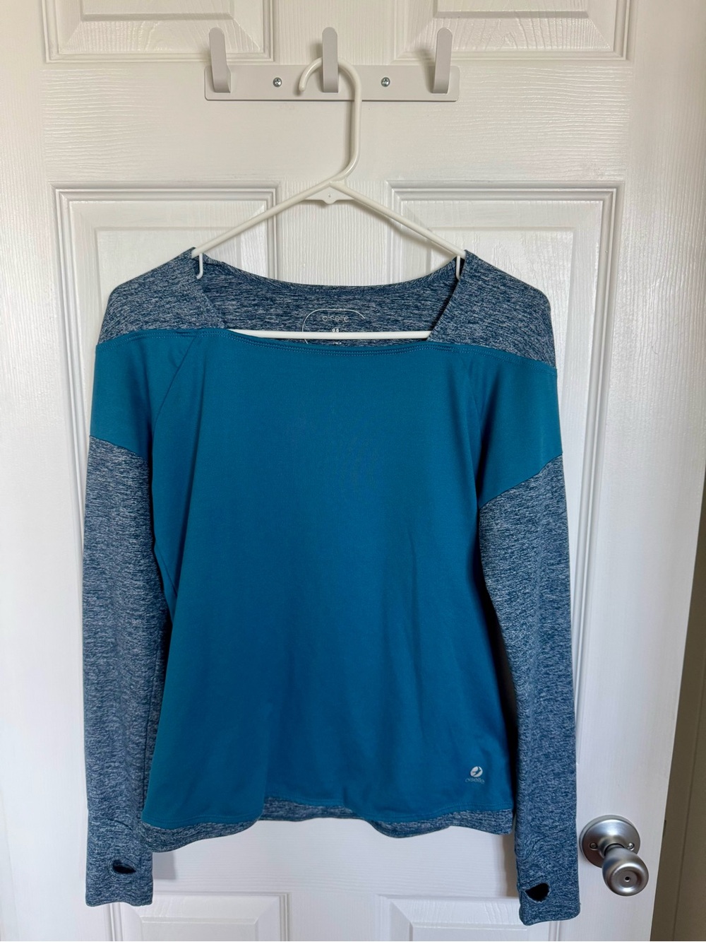 oiselle Teal and Heather Blue Long Sleeve Performance Top